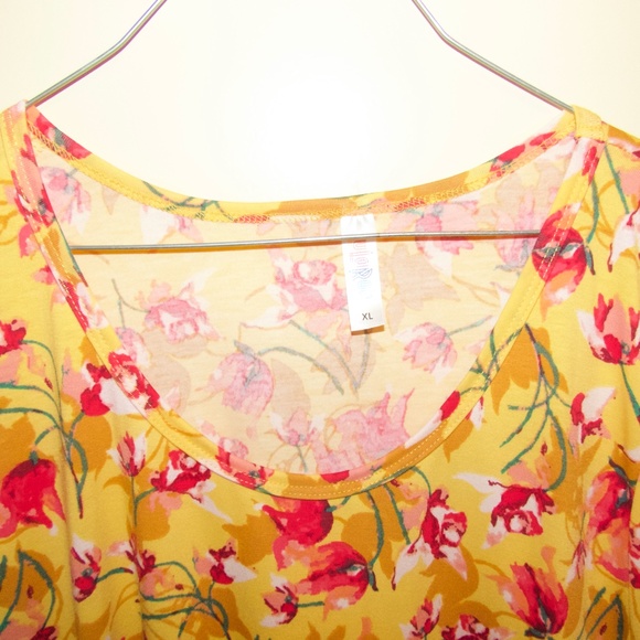 LulaRoe Yellow Floral Top XL - Picture 4 of 4